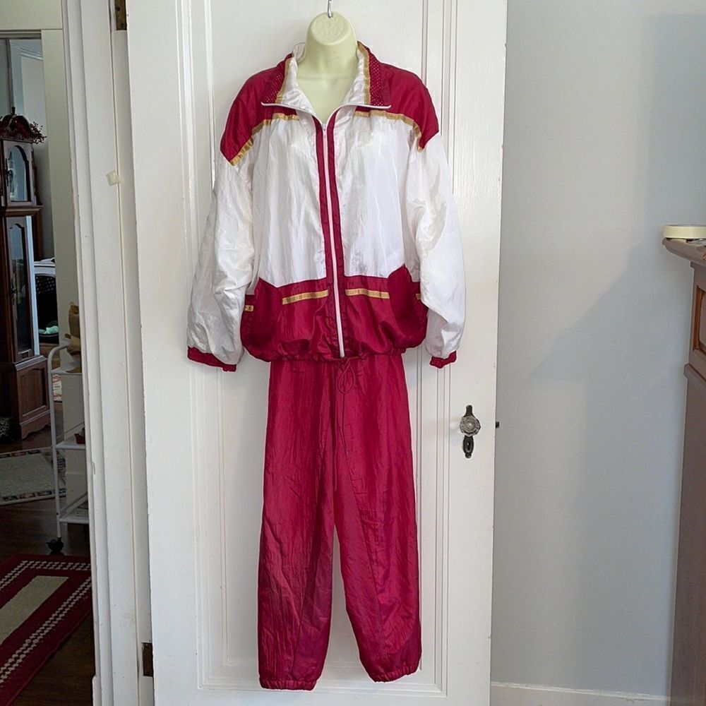 Vtg 90s Southern Expressions maroon & white parachute track suit‎